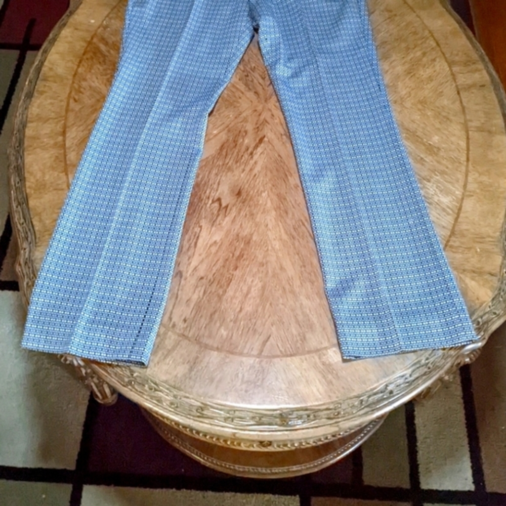 Women's Trouser - Picture 3 of 5